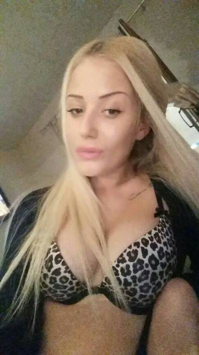 Escorts like Tabitha are down to fuck you now!