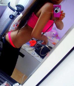 Looking for local cheaters? Take Angela from Illinois home with you